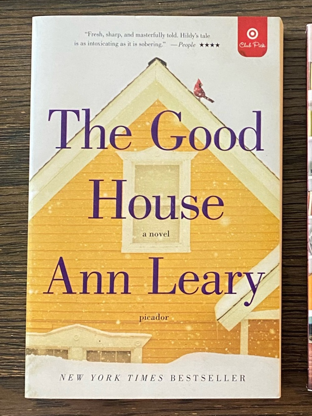 2 Book Bundle Contemporary Fiction Good House and Messy Lives of Book People - Picture 2 of 7